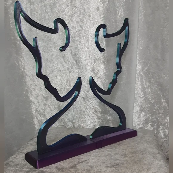 Handmade Earring Stand 3D Printed Chameleon Color - Picture 6 of 6